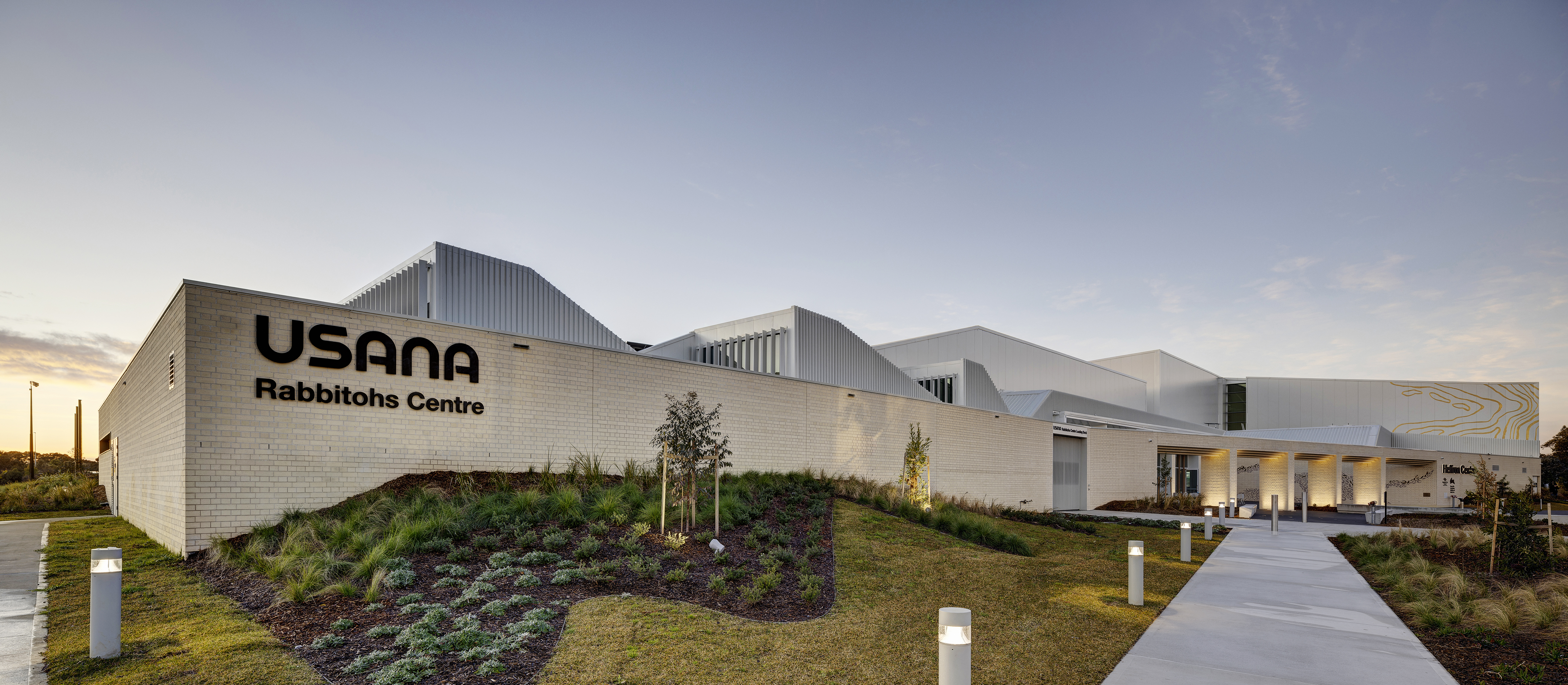 Please upload one image to be used for promotional purposes that best represents your submission