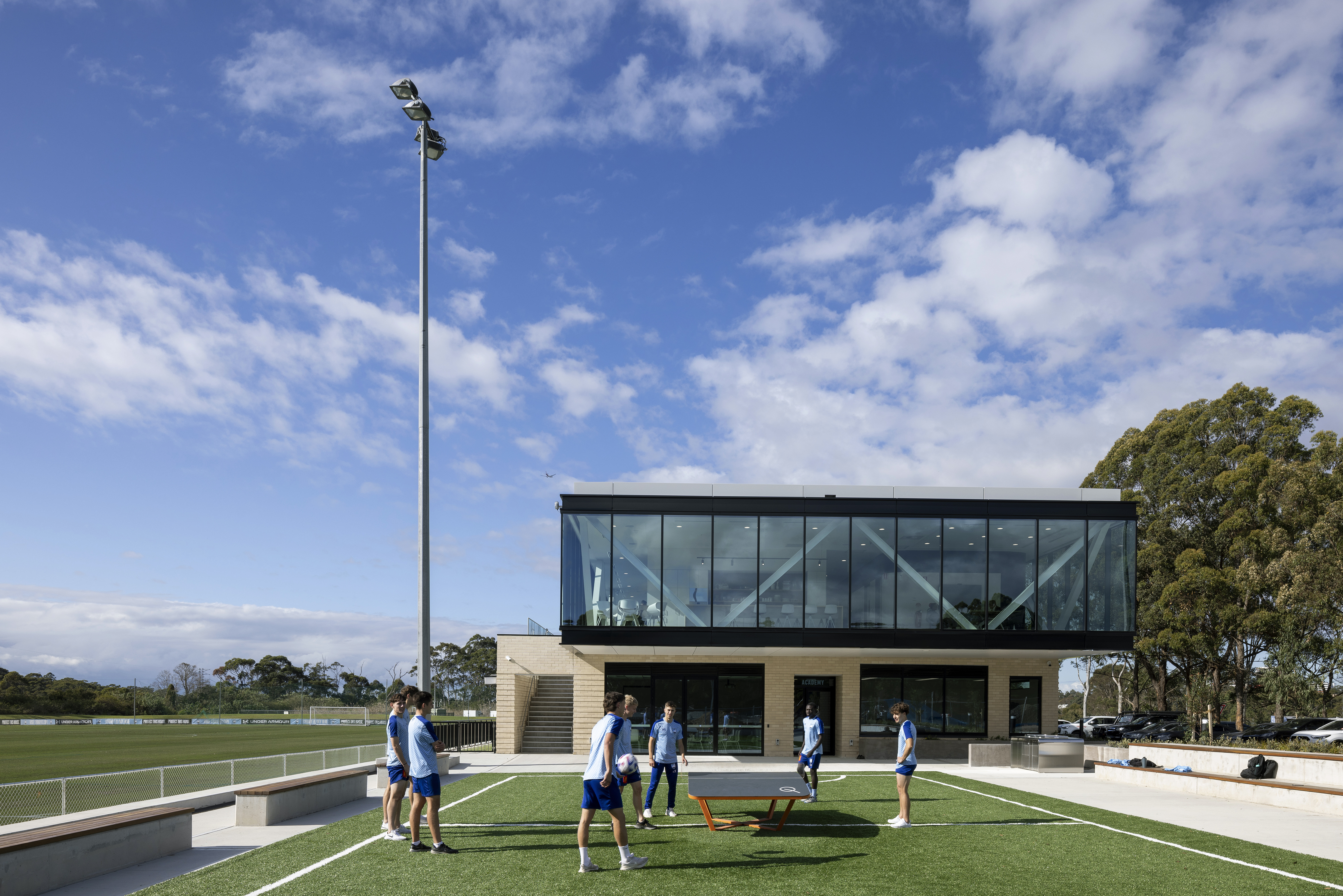 Please upload one image to be used for promotional purposes that best represents your submission