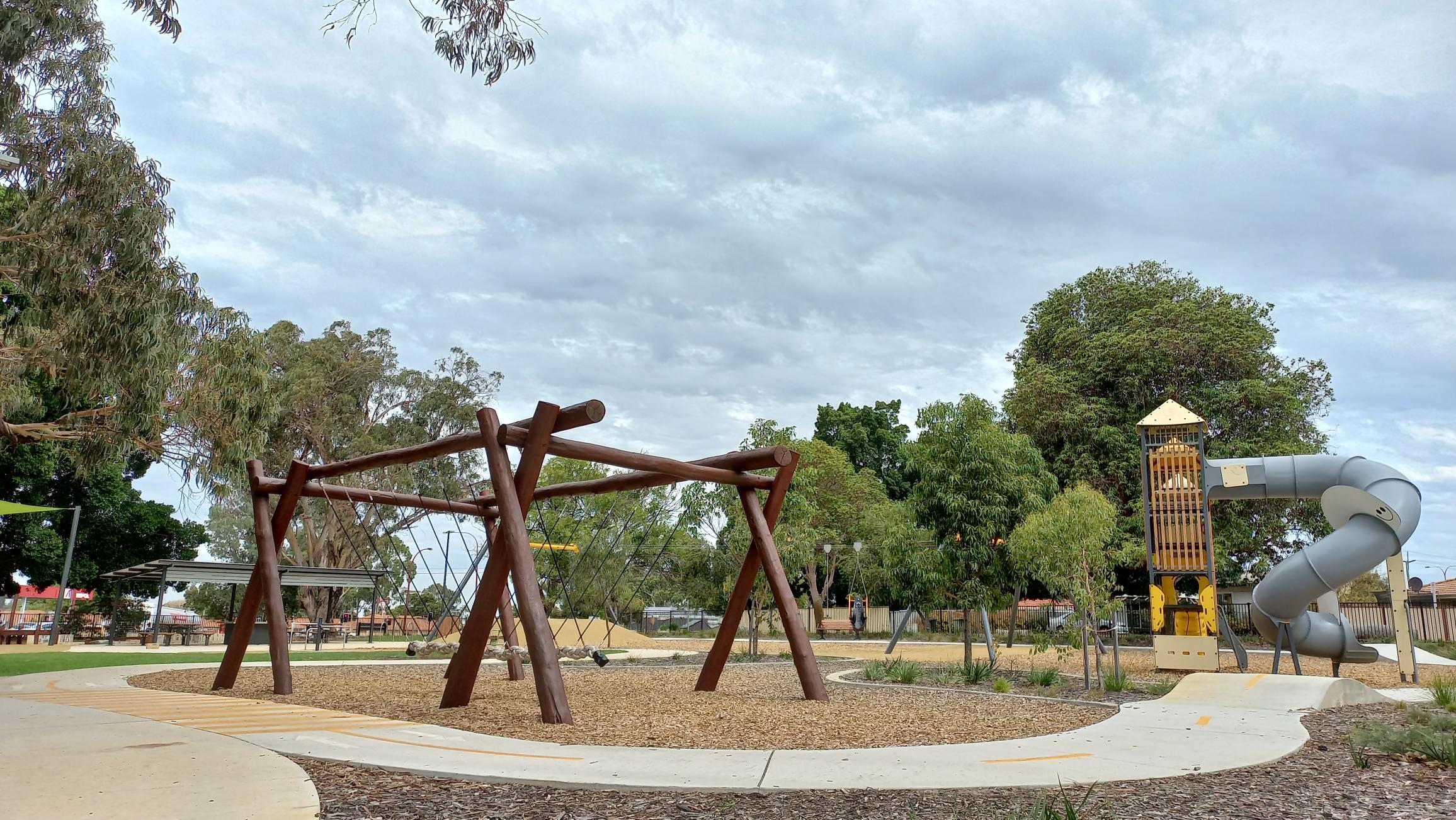 Please upload one image to be used for promotional purposes that best represents your submission