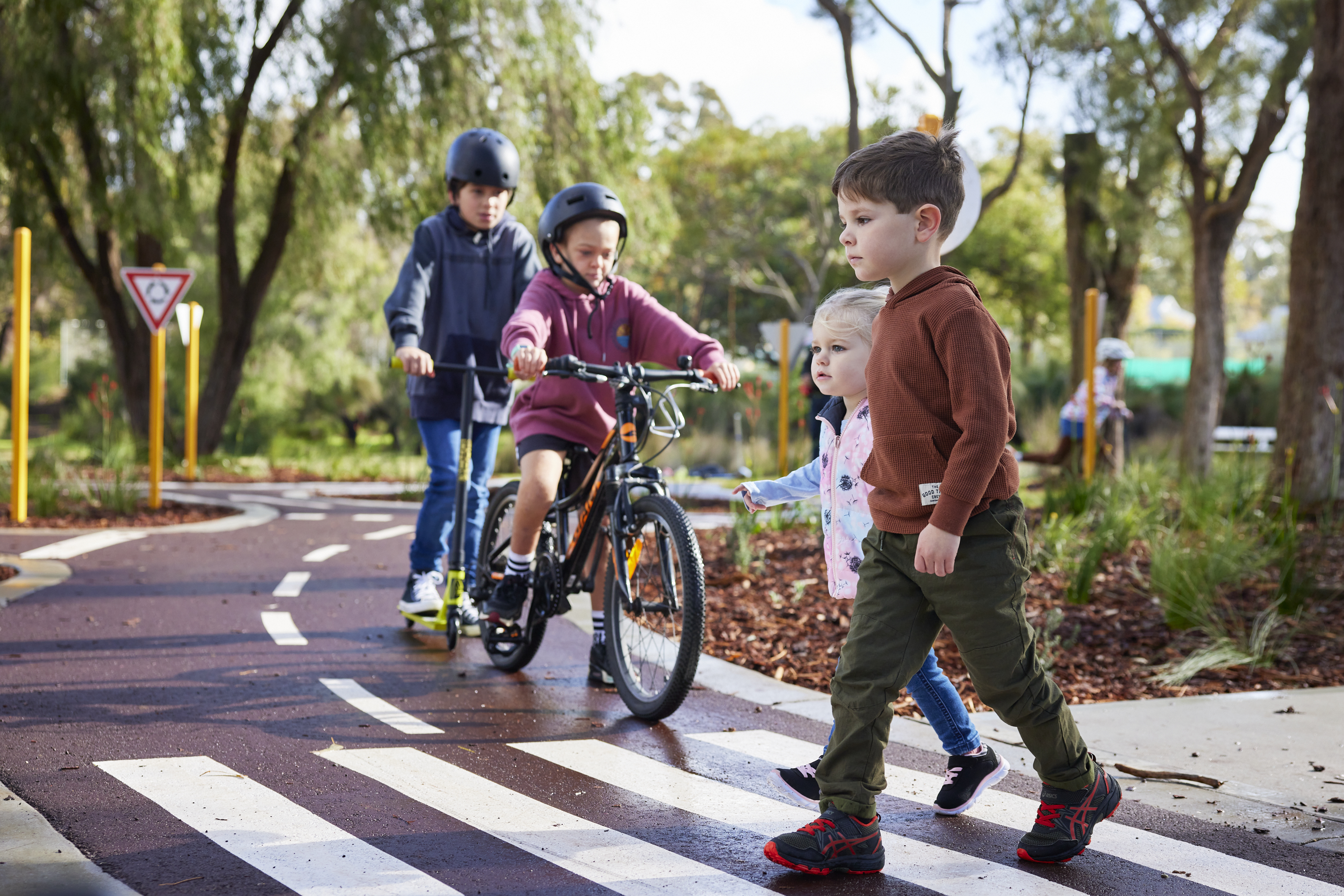 Please upload one image to be used for promotional purposes that best represents your submission