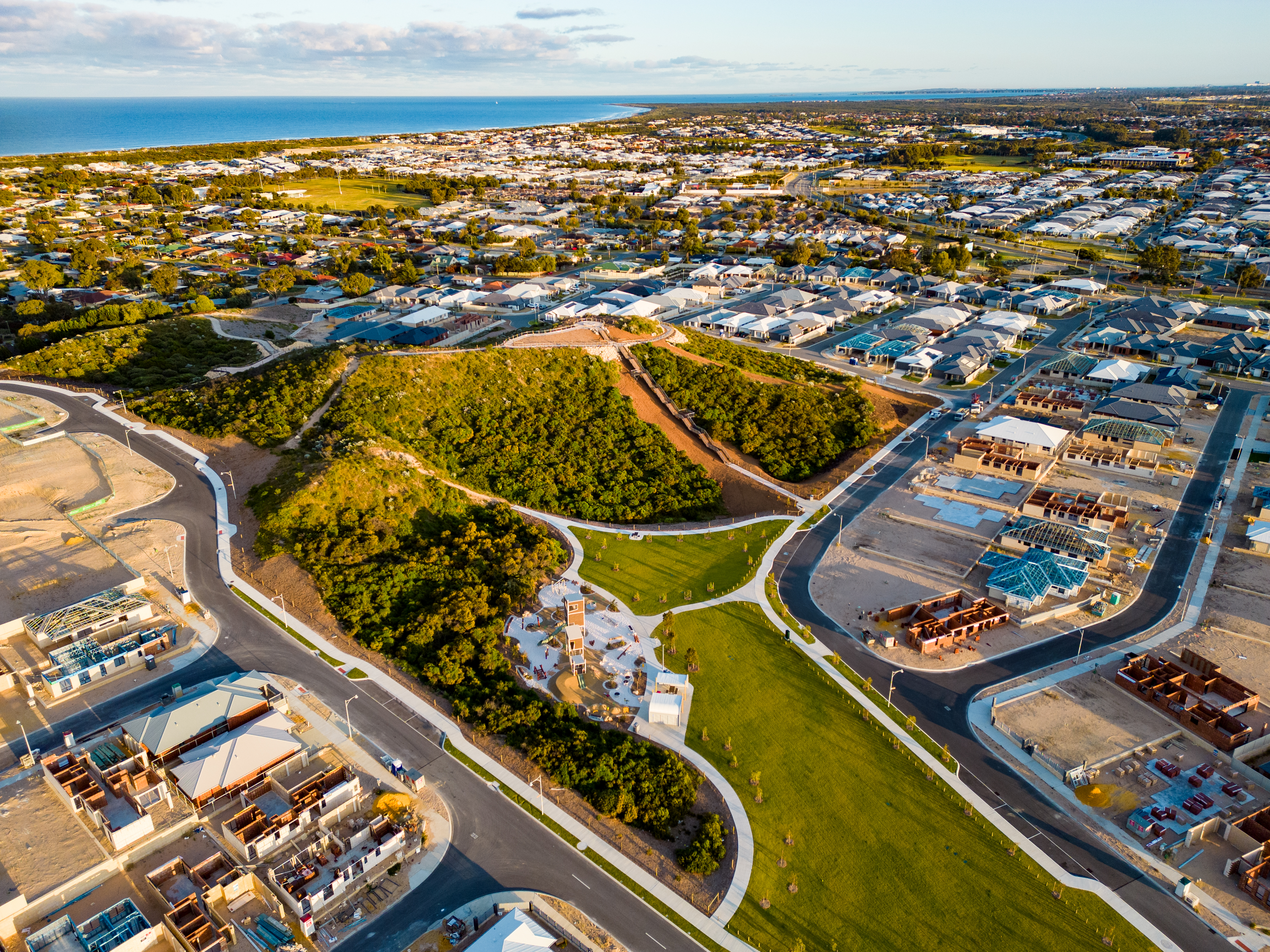 Please upload one image to be used for promotional purposes that best represents your submission