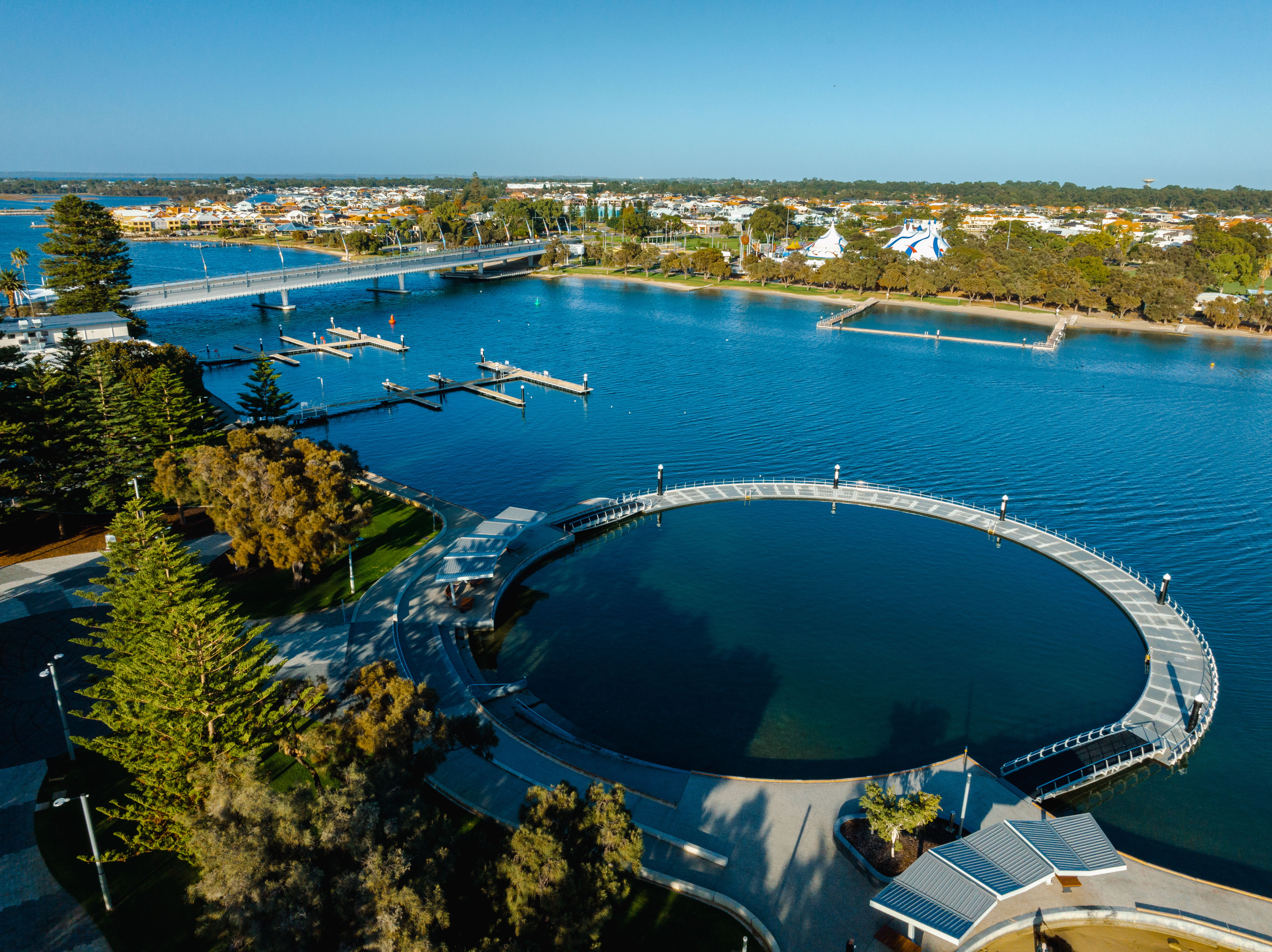 Please upload one image to be used for promotional purposes that best represents your submission