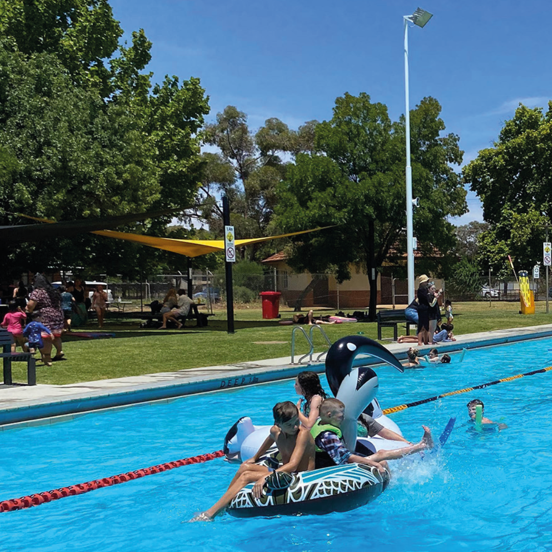 Please upload one image to be used for promotional purposes that best represents your submission