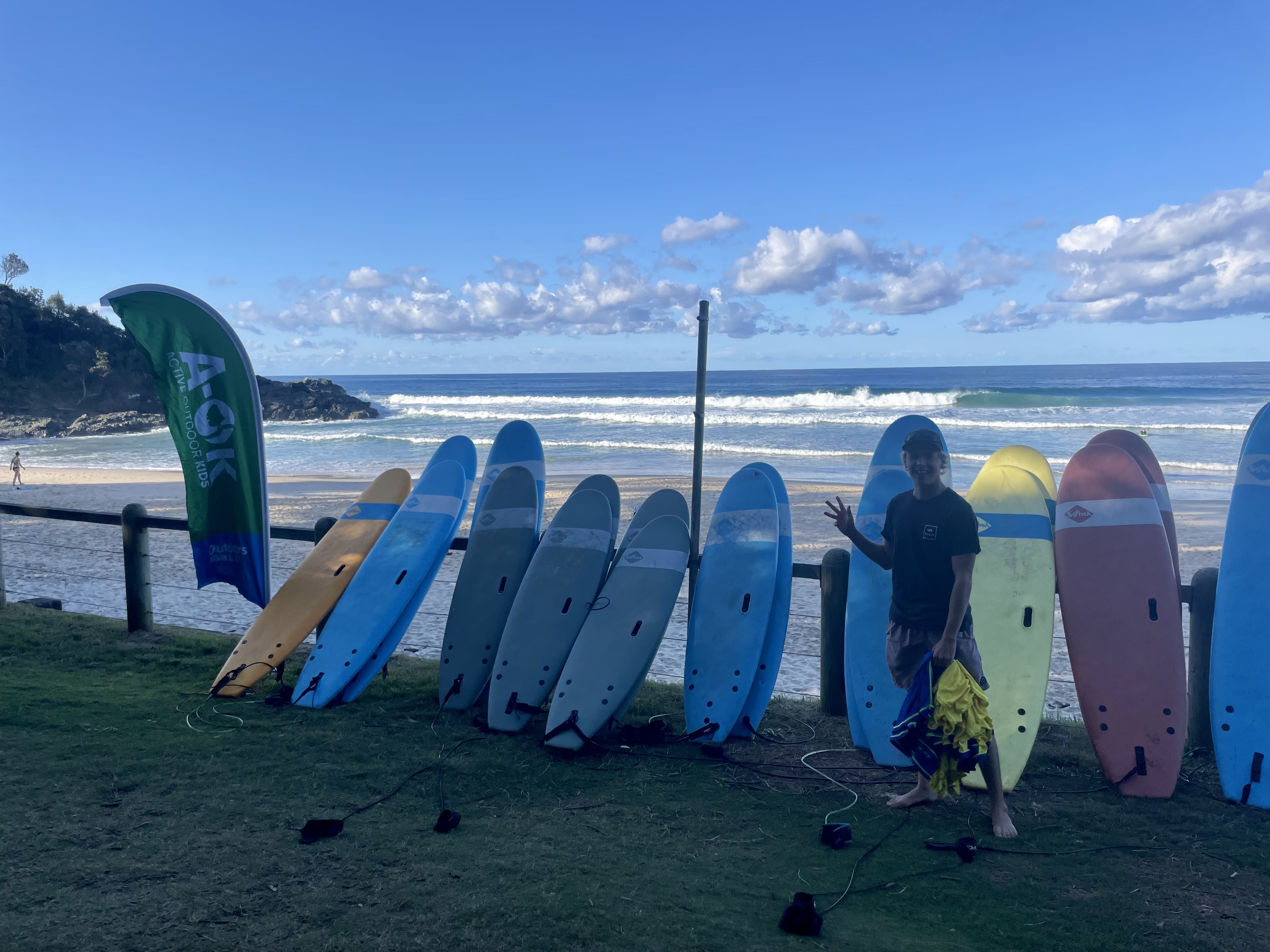 Please upload one image to be used for promotional purposes that best represents your submission