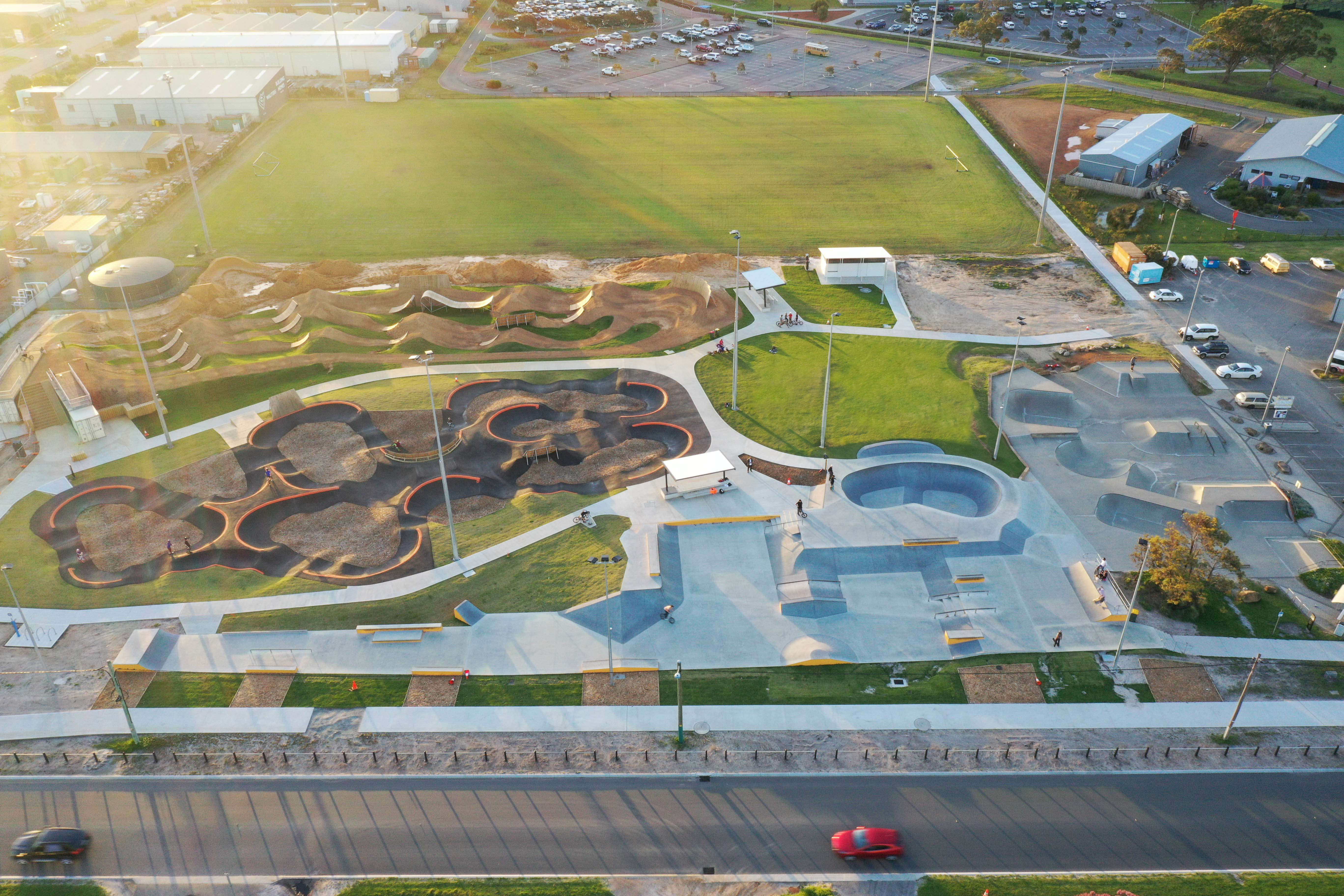 Please upload one image to be used for promotional purposes that best represents your submission