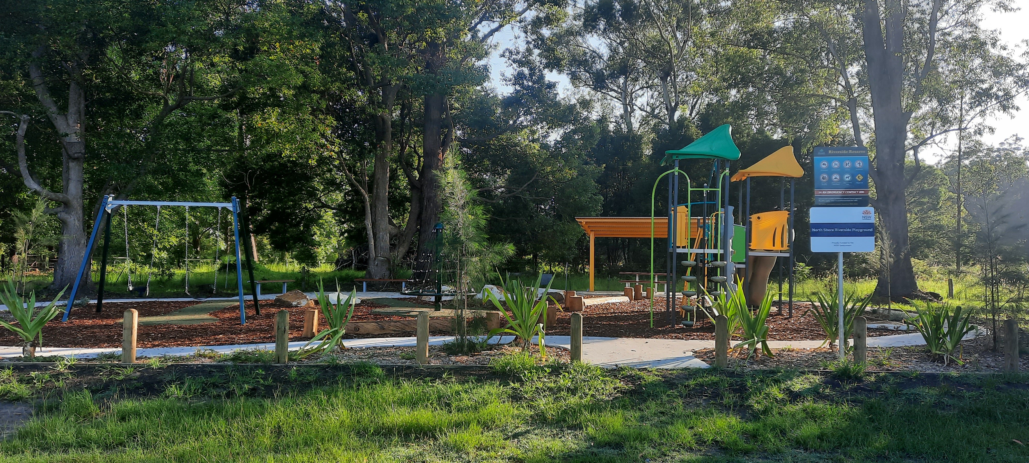 Please upload one image to be used for promotional purposes that best represents your submission