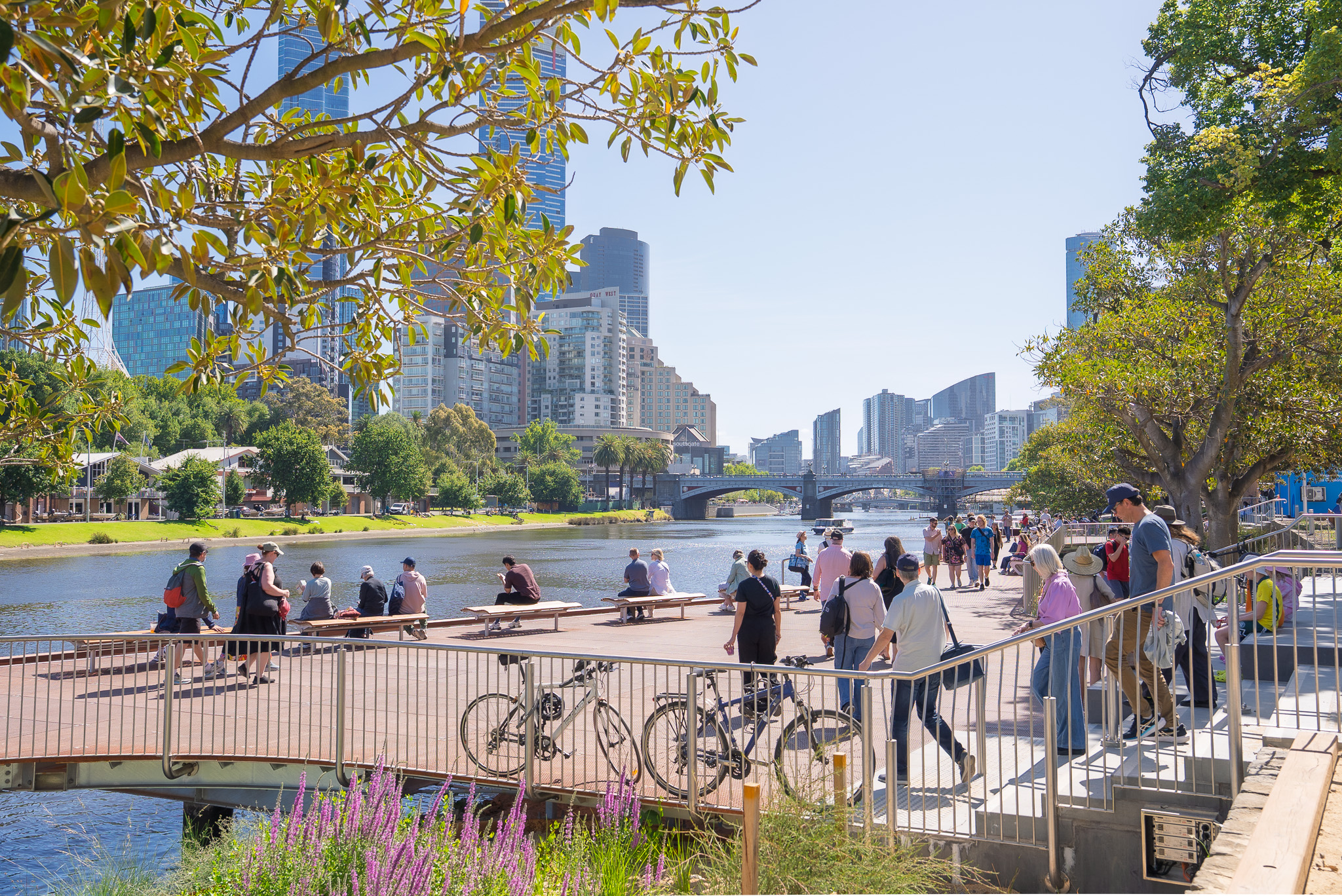 Please upload one image to be used for promotional purposes that best represents your submission