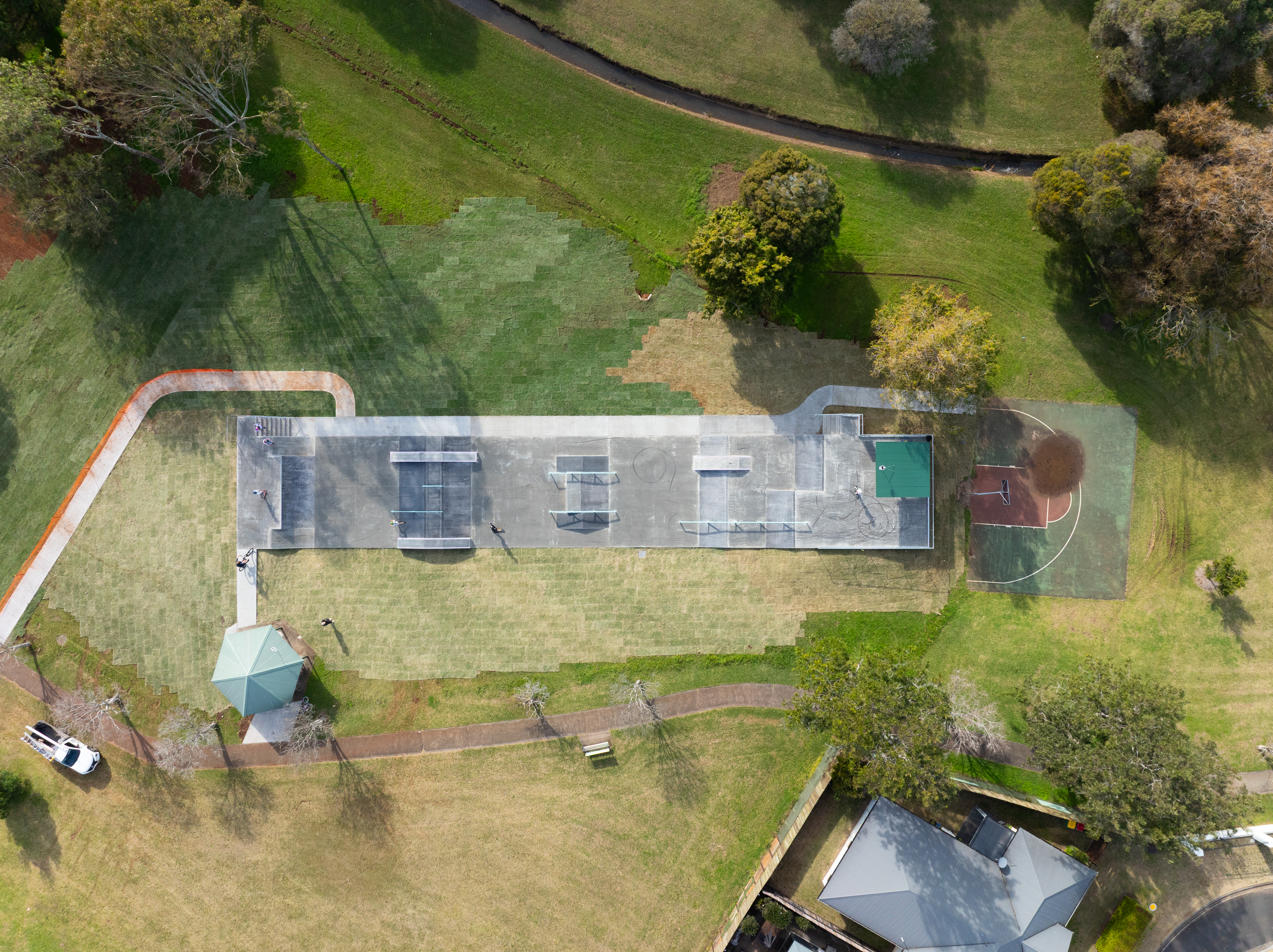 Please upload one image to be used for promotional purposes that best represents your submission