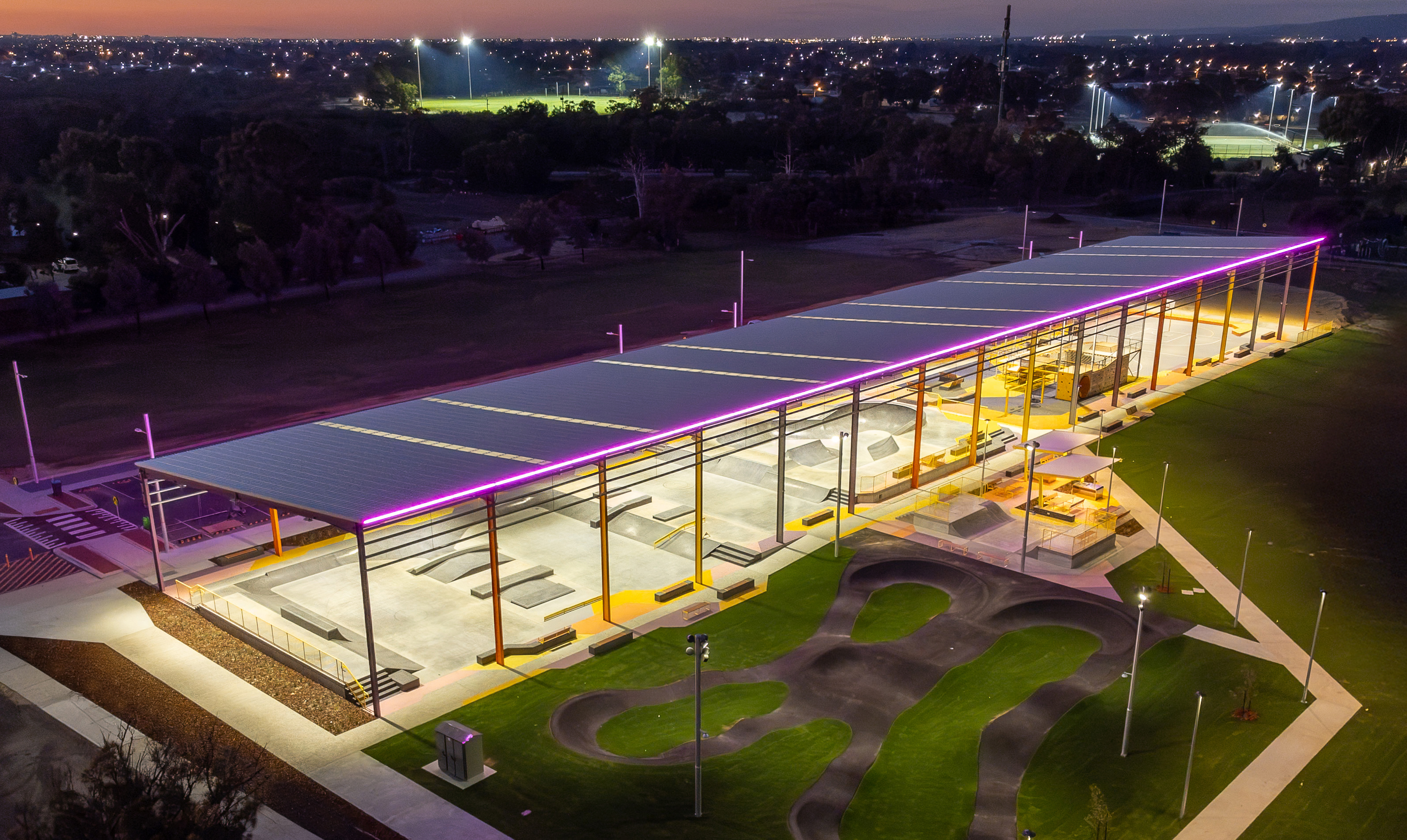 Please upload one image to be used for promotional purposes that best represents your submission